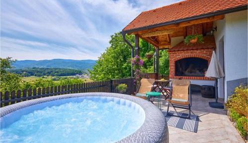 Two-Bedroom Holiday Home