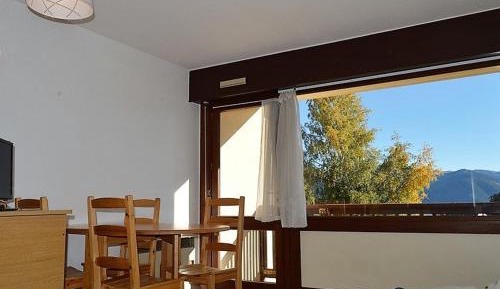 Apartment (6 Adults)