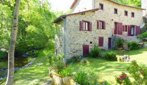 Holiday Home (8 Adults)