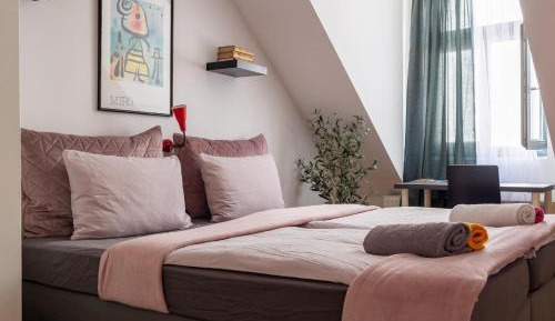 Twin Room with Shared Bathroom
