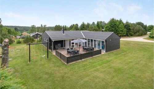 Four-Bedroom Holiday Home