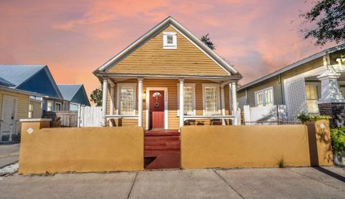 Bungalow