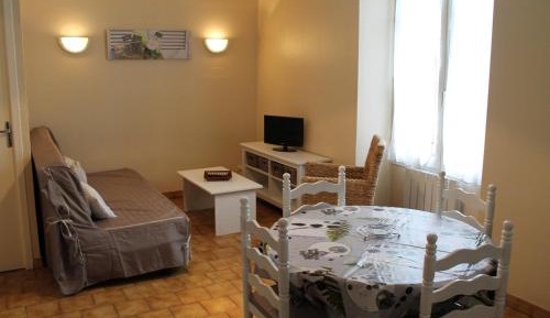 Apartment (4 Adults)