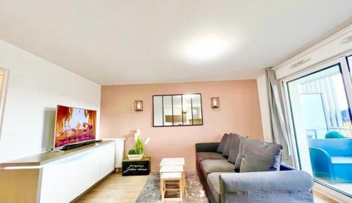 Apartment with Terrace