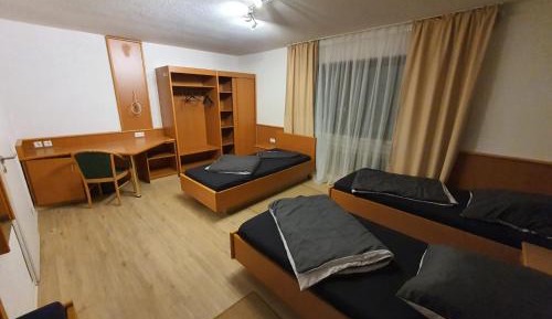 Quadruple Room with Shared Bathroom