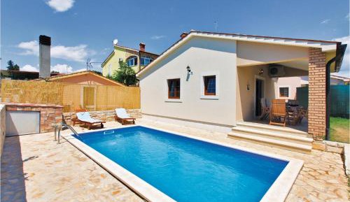 Two-Bedroom Holiday Home