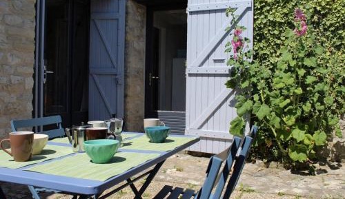 Holiday Home (6 Adults)