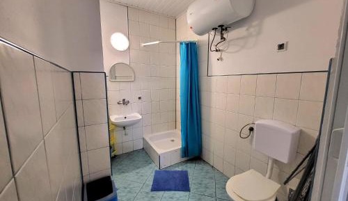Basic Triple Room