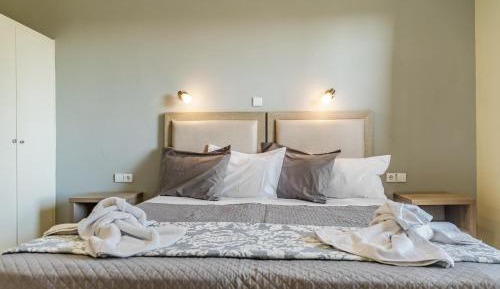 Studio Apartment with Sea View