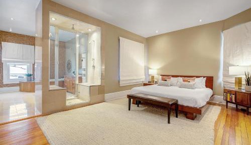 Four-Bedroom Holiday Home