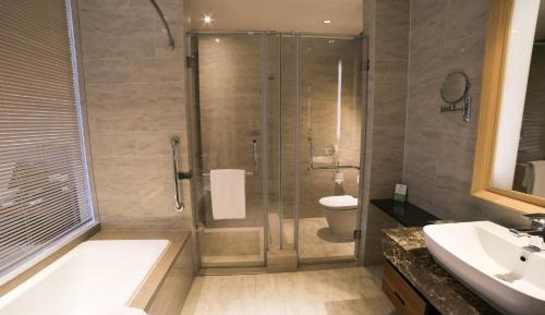 Standard King Room