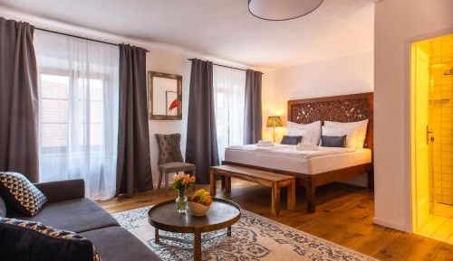 Superior King Room