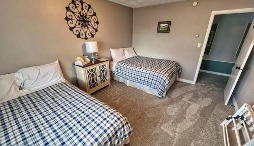 Standard Double Room with Shared Bathroom