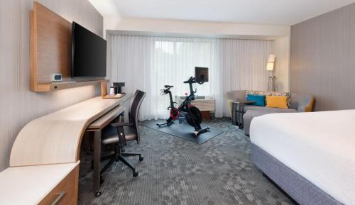 King Room with Peloton Bike