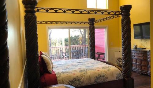 Four-Bedroom Holiday Home