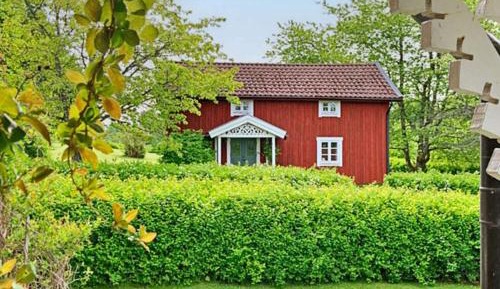 One-Bedroom Holiday Home
