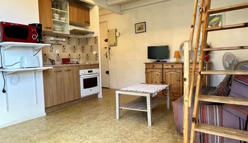 Apartment (6 Adults)
