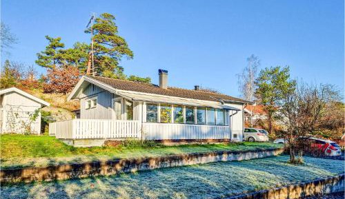 Three-Bedroom Holiday Home 