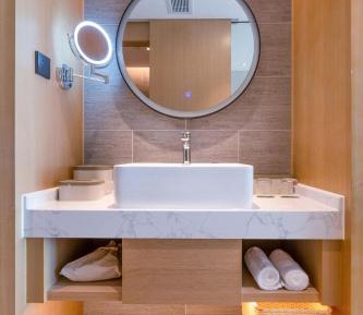 Deluxe Double Room with City View 