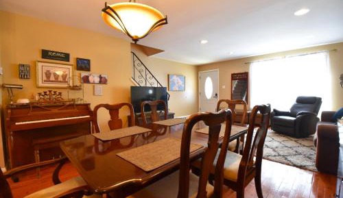 Queen Room with Shared Bathroom
