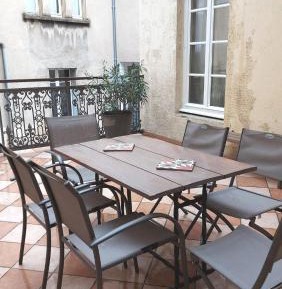 Apartment with Terrace