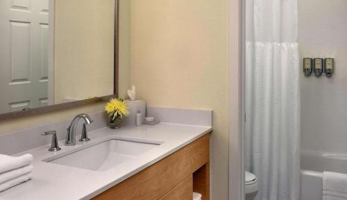 Two-Bedroom Suite- King and Queen