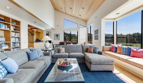 Four bedroom holiday home 