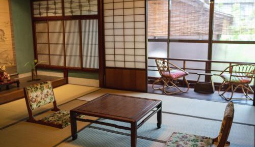 Japanese-Style Room