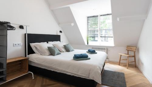 Deluxe Double Room with Shower