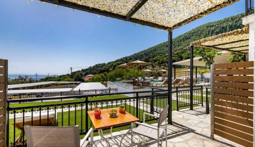 Double Room with Pool View