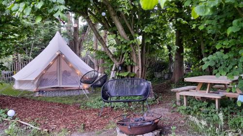 Tent