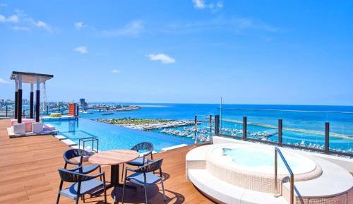 Twin Room  with Club Lounge Access