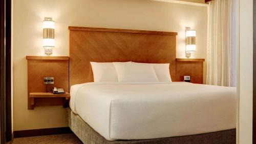 King Room with Sofa Bed