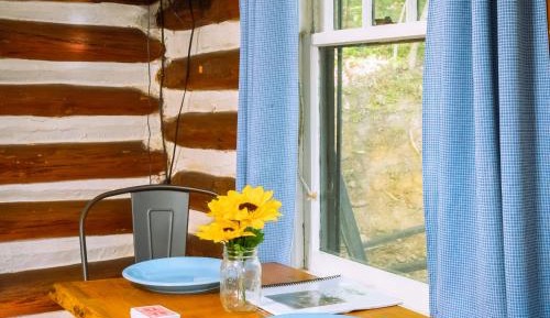 Moon Beam Cabin