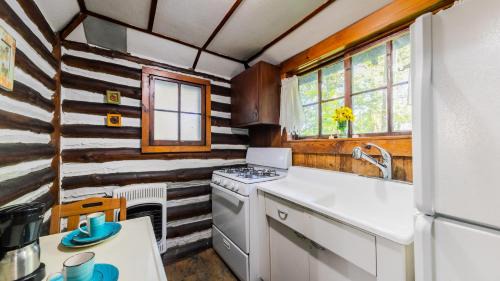 Kozy Korner Cabin