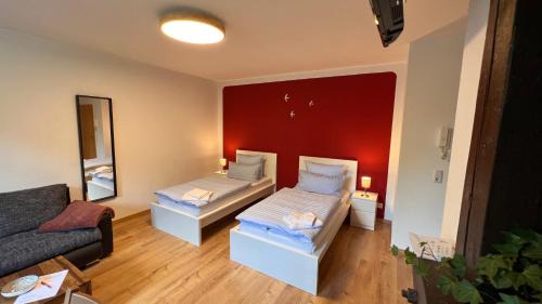 Deluxe One-Bedroom Apartment