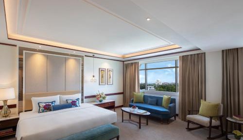 Junior Suite Taj Mahal View King Bed 