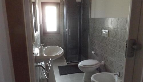 Deluxe Room (2 Adults + 1 Child)