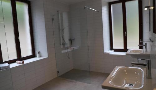 Single Bed in Mixed Dormitory Room