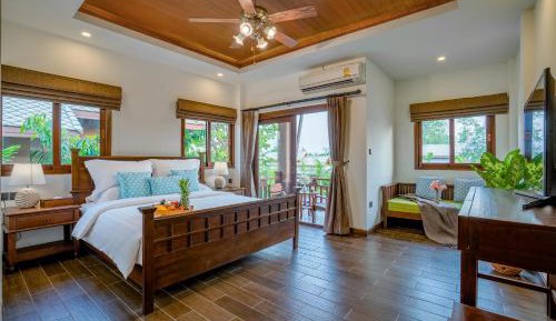 King Room with Pool View