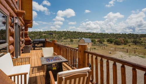 Three-Bedroom Holiday Home 