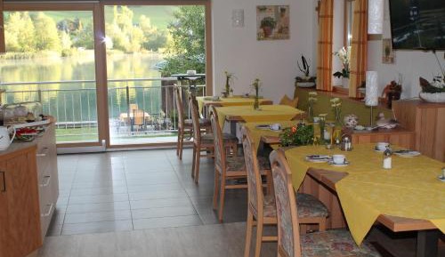 Comfort Double Room with Balcony and Lake View