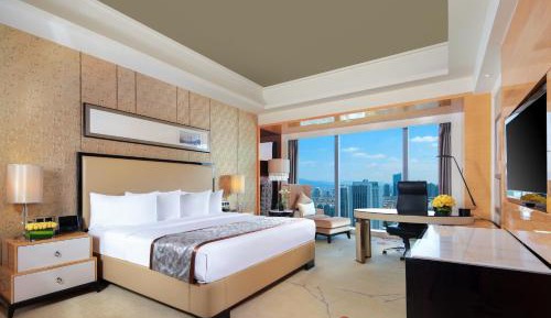 Deluxe King Room