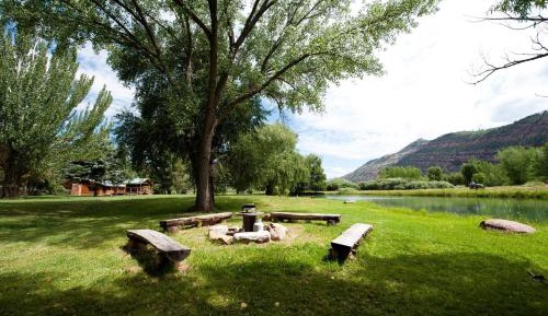 Three-Bedroom Holiday Home 