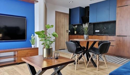 Suite with Lake View