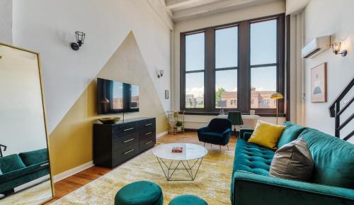 Deluxe Apartment