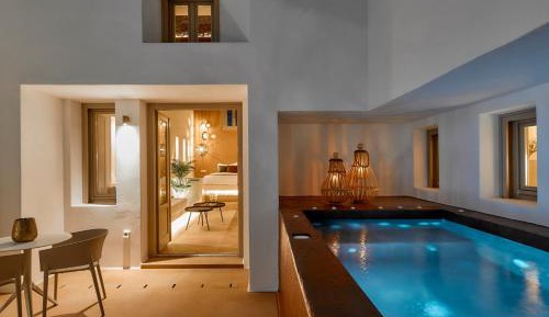 Superior Suite with Hot Tub