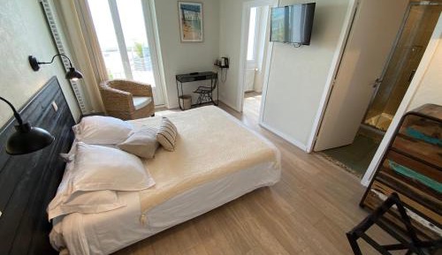Deluxe Double Room with Sea View