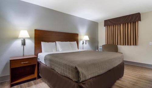 King Room - Non-Smoking