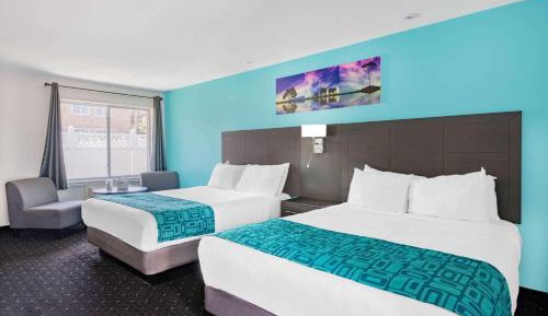 Queen Room with Two Queen Beds - Non-Smoking